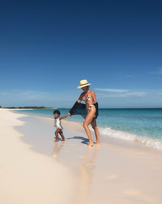 Khloe Kardashian, True Thompson, Instagram